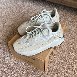 Yeezy Boost 700 Salt